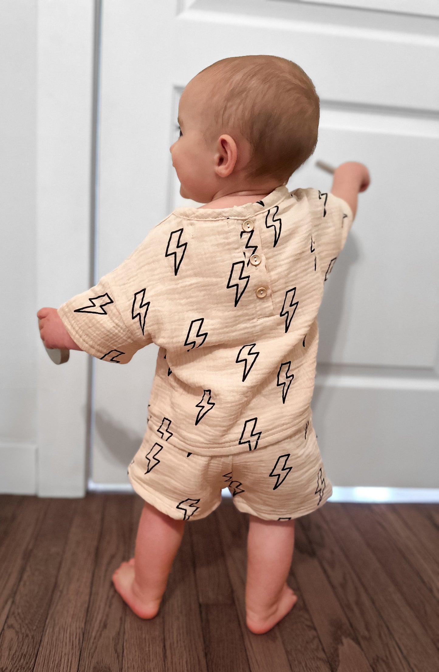 100% Muslin Cotton Short Set - Lightning Fast