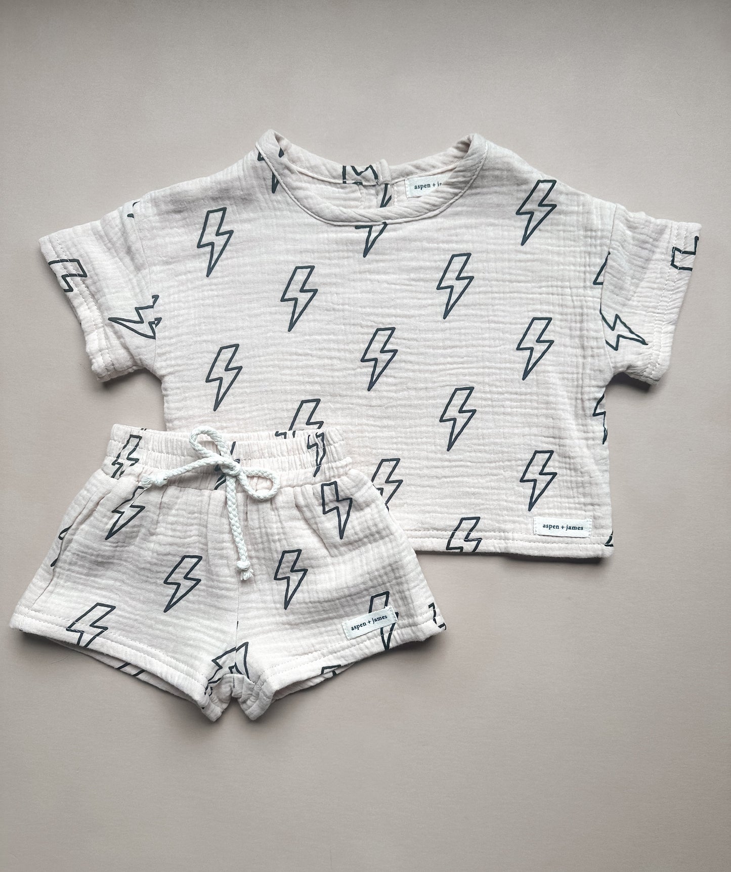 100% Muslin Cotton Short Set - Lightning Fast