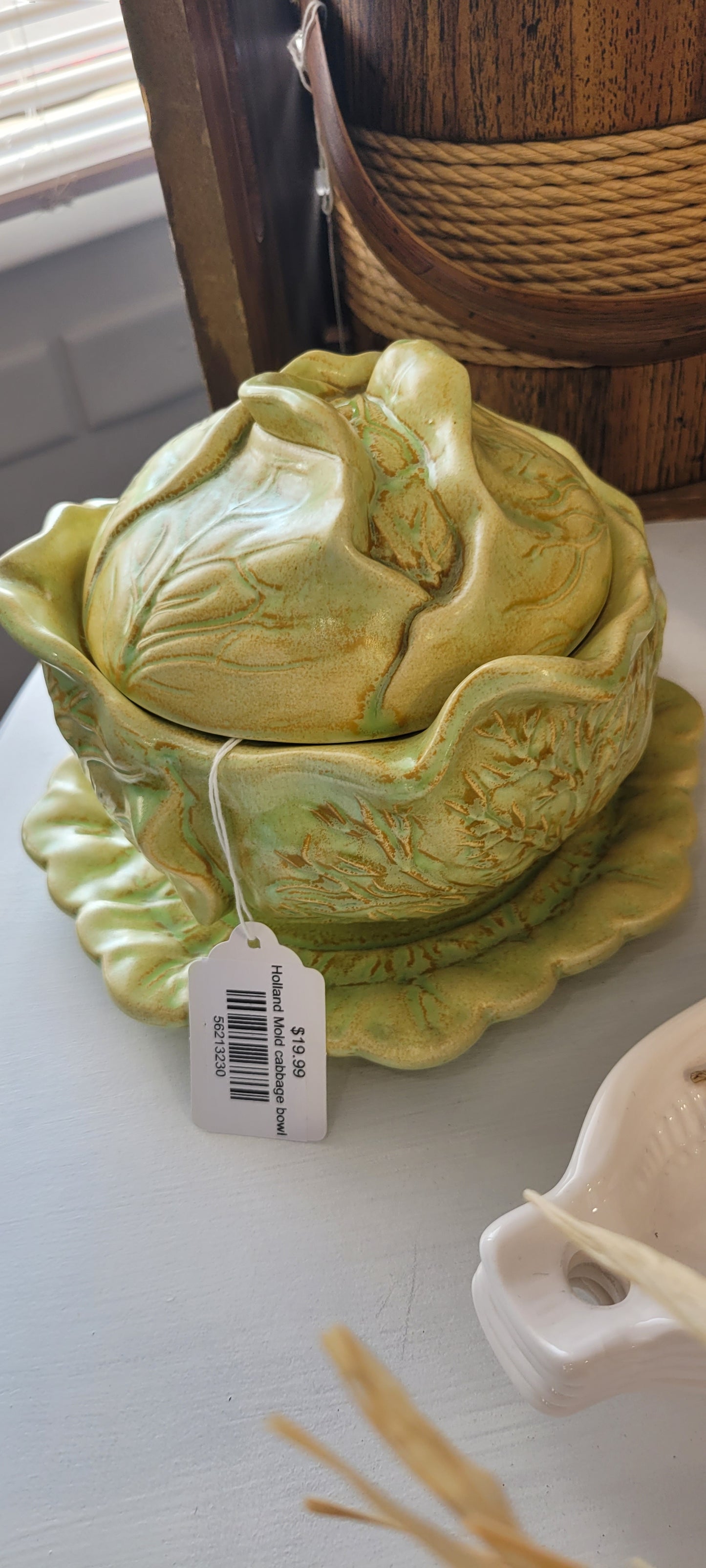 Holland Mold cabbage bowl