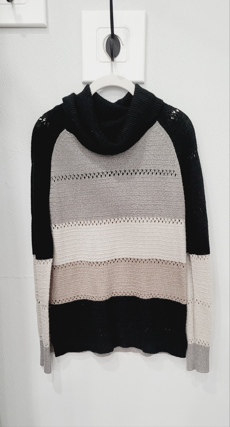 Colorblock Sweater- Med.