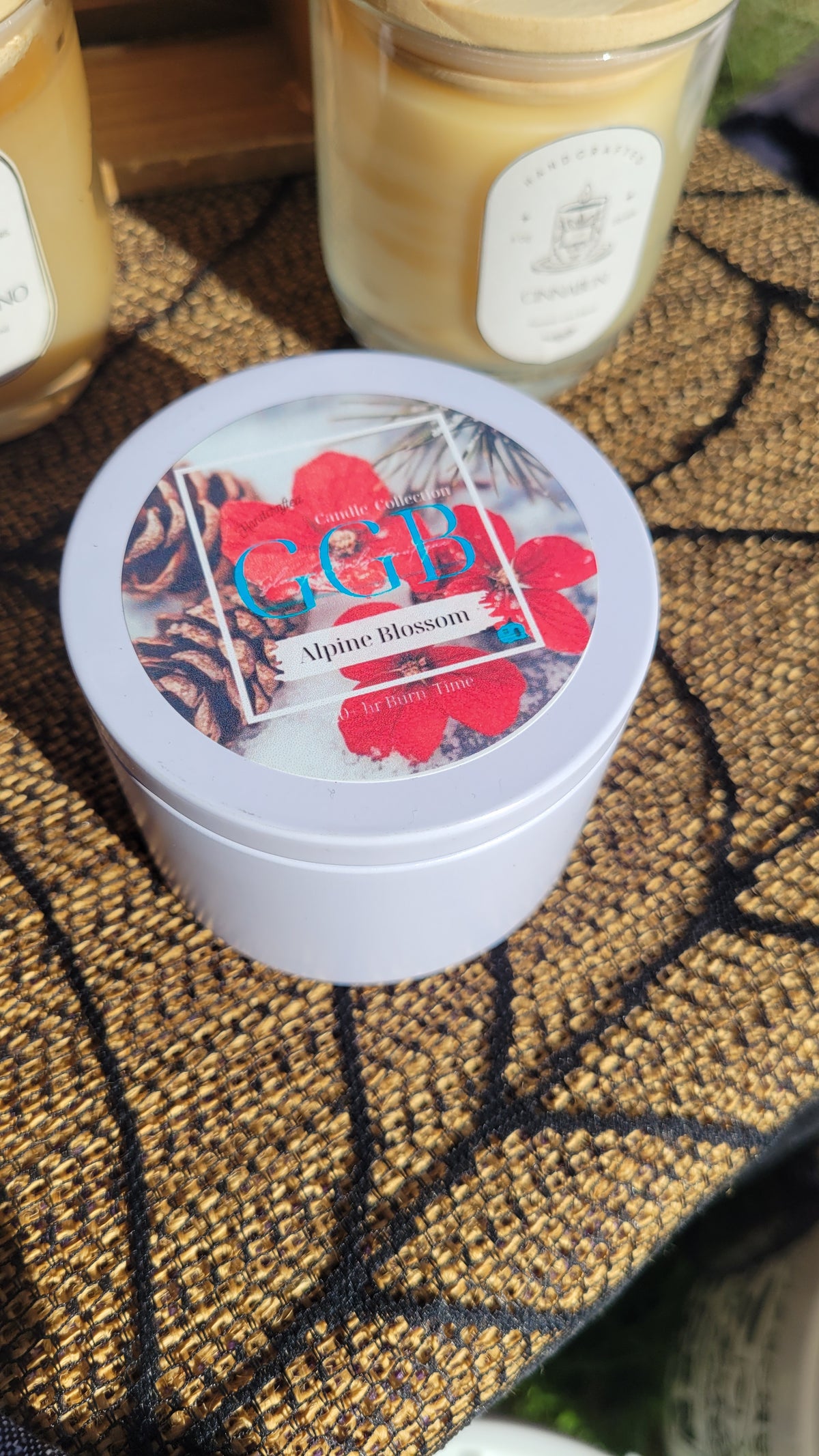ALPINE BLOSSOM Tin Candle